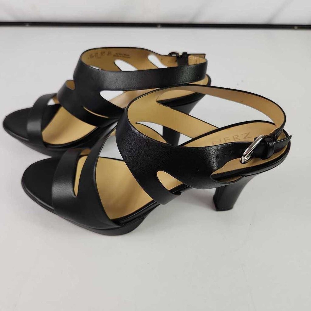 Naturalizer Womens Dee Slingback Sandals Black Peep Toe Mid Heel Buckle 8.5 M